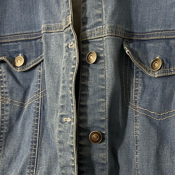 Appleseed’s Womens 1X Blue Denim Jacket - Picture 2 of 4